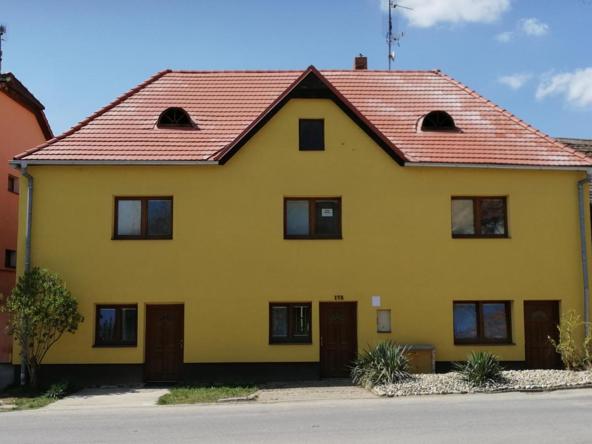 Hotel Privat Bohemia Šatov Esterno foto